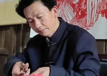 品读中国剪纸名家——昌新保